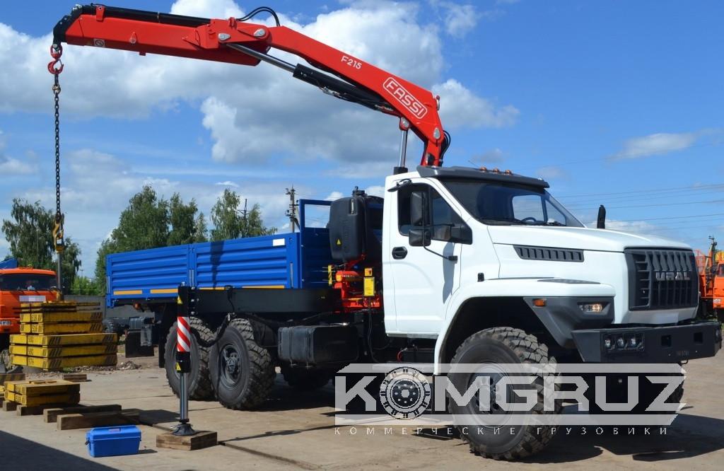 Бортовой Урал Next 4320 c кму Fassi F215A.0.22